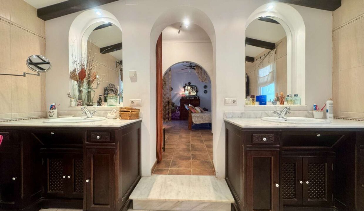property_244577_559
